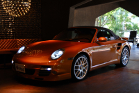 ポルシェ 911(Type997) Turbo S Cabriolet 7速PDK カレラレッド